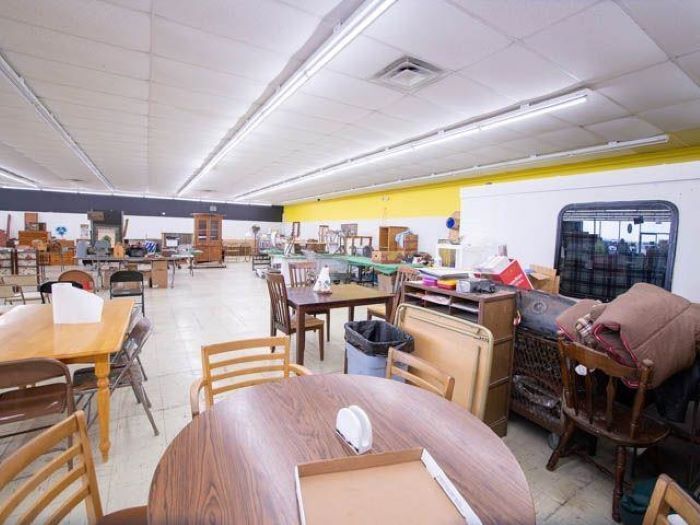 More Photos Of 609 Western Heights Cir, Hillsboro Freestanding For Sale