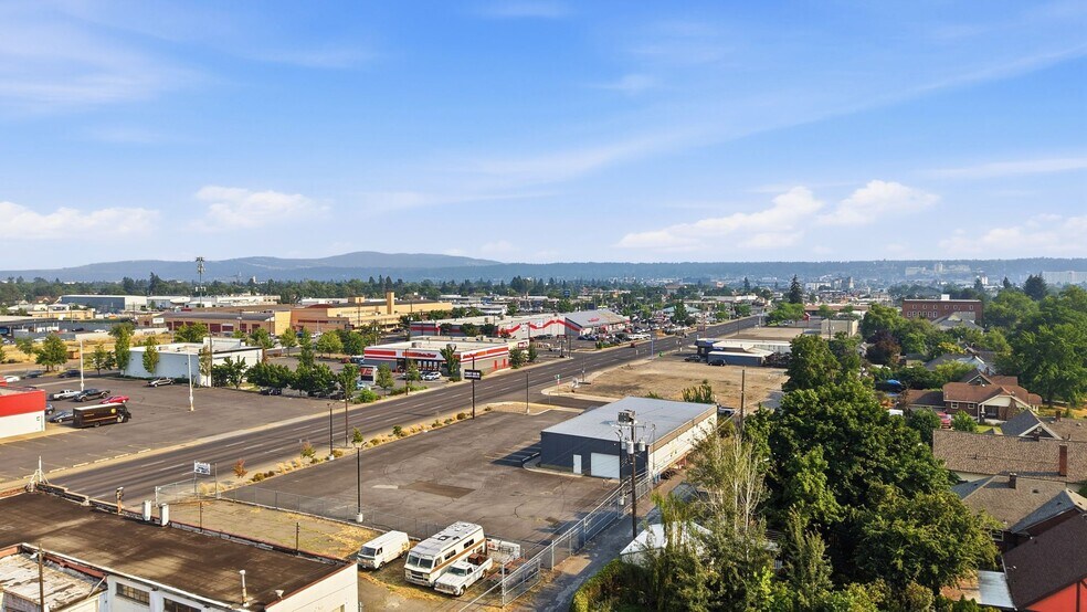 More Photos Of 2607 N Division St, Spokane Freestanding For Sale