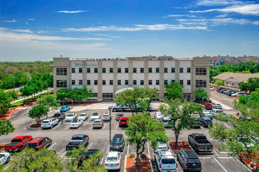 More Photos Of 10010 Rogers Xing, San Antonio Medical For Lease