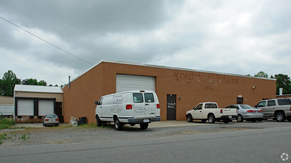 More Photos Of 2491 Armstrong Dr, Winston-Salem Warehouse For Sale