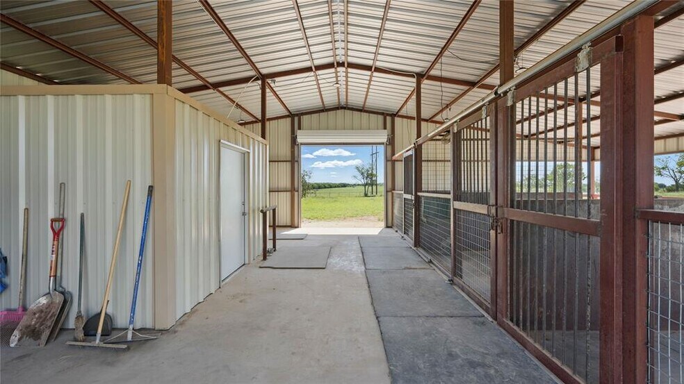 More Photos Of 310 Hatter Dr, Moody Land For Sale