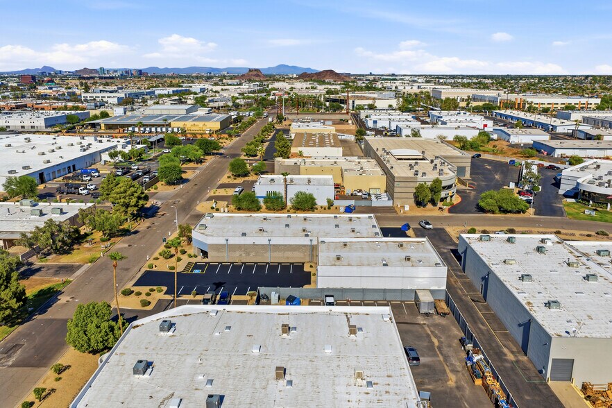 More Photos Of 3745 E Wier Ave, Phoenix Warehouse For Lease