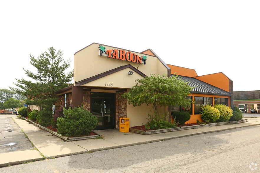 Primary Photo Of 3393 S Linden Rd, Flint Restaurant For Sale
