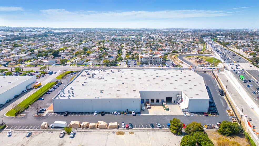 More Photos Of 18500 Crenshaw Blvd, Torrance Warehouse For Sale