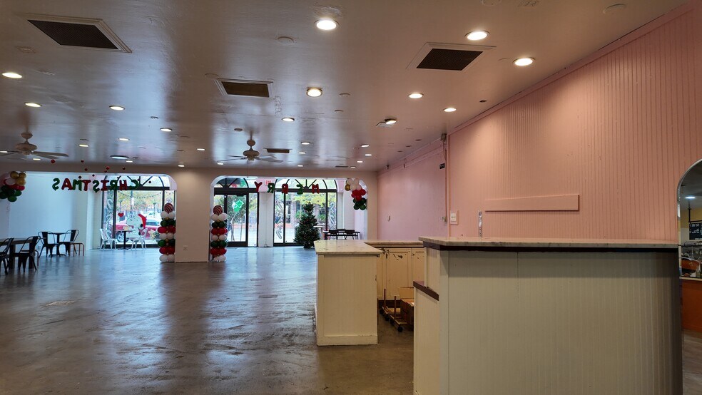 More Photos Of 529-531 4th St, Santa Rosa Storefront For Lease