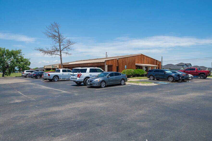 More Photos Of 3022 McKinzie Rd, Corpus Christi Medical For Sale