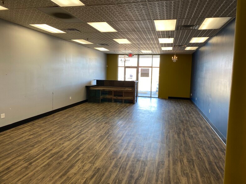 More Photos Of 2916 S 4th St, Leavenworth Unknown For Lease