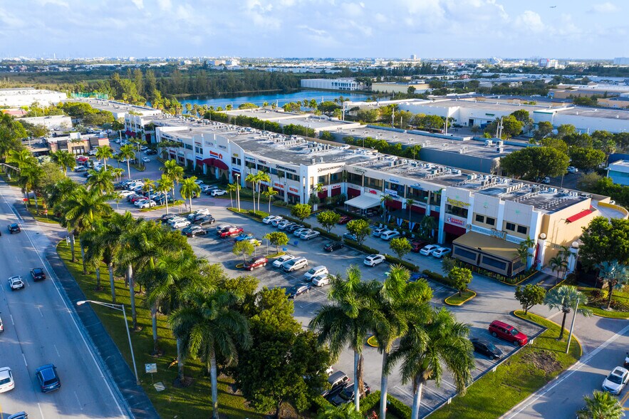 More Photos Of 11402 Doral Blvd, Miami Unknown For Lease