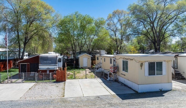 More Photos Of 2650 Carmine St, Carson City Multifamily For Sale