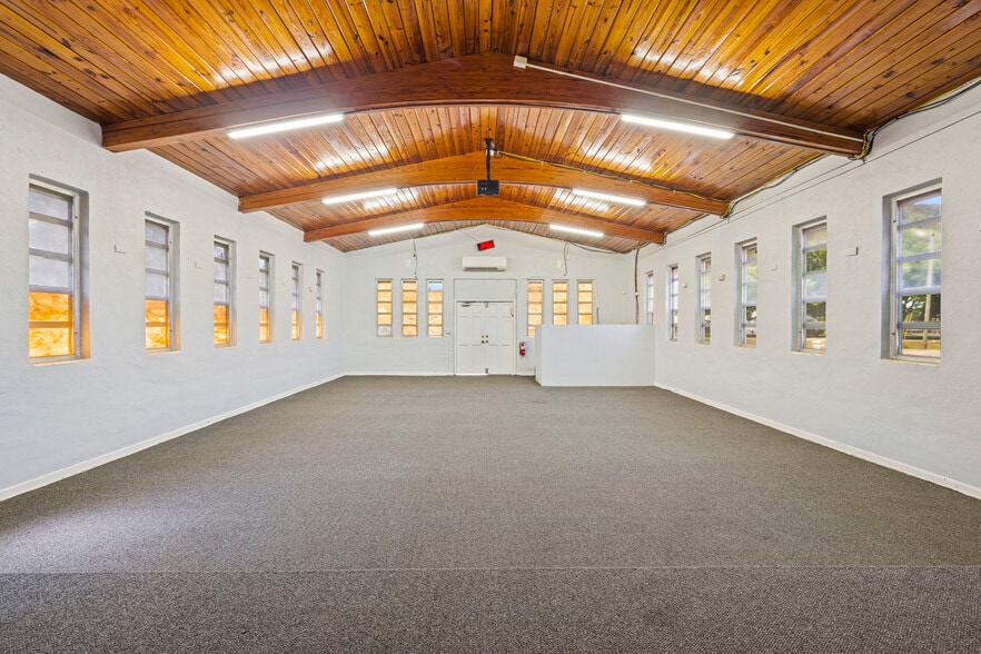 More Photos Of 224 NW Avenue G, Belle Glade Religious Facility For Sale