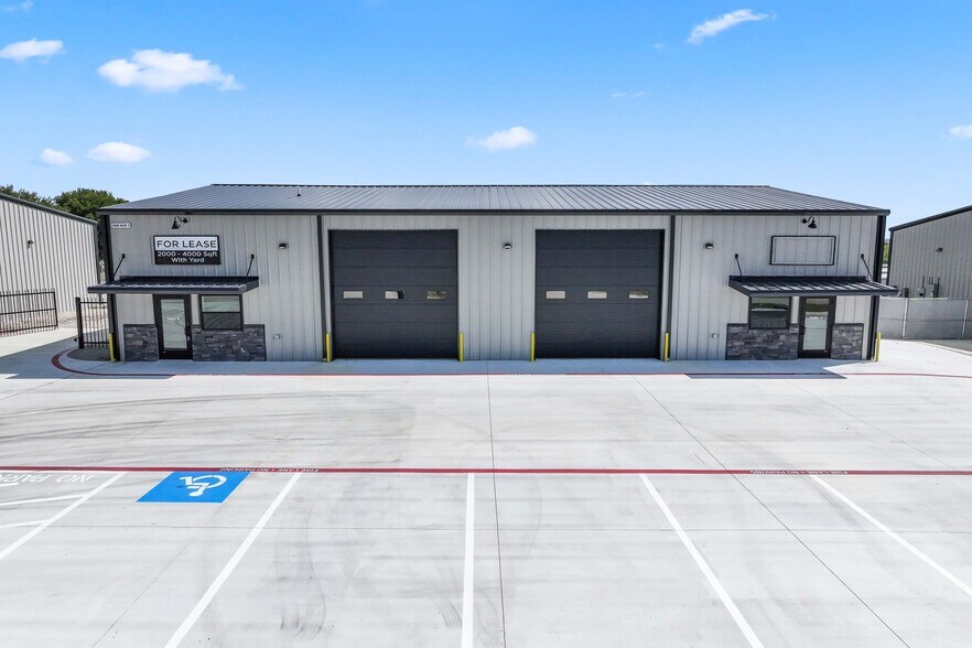 Primary Photo Of 2036 Seaborn Road Building 3 Suite A, Ponder Warehouse For Lease