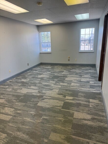 More Photos Of 19220 Lorain Rd, Fairview Park Medical For Lease