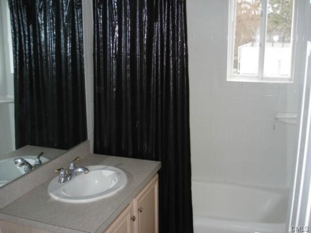 More Photos Of 543 Newfield Ave, Stamford Storefront Retail Residential For Sale