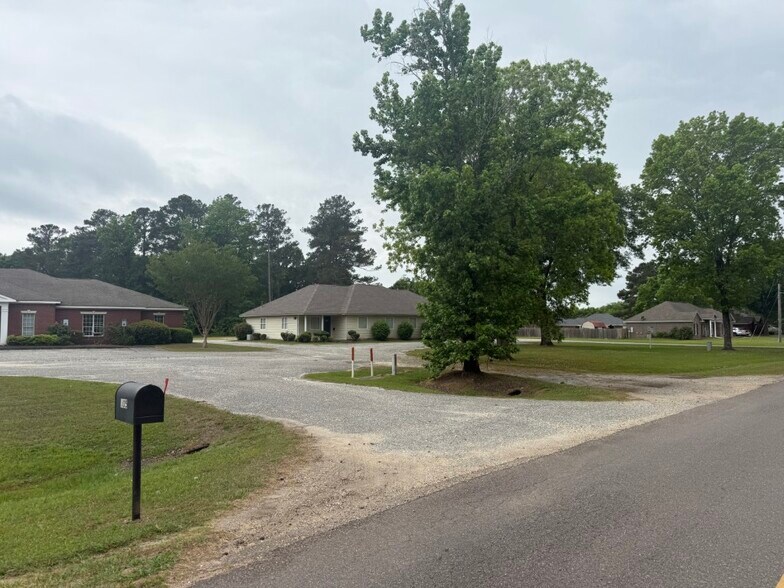 More Photos Of 195 Gossom Switch Rd, Wetumpka Office For Sale