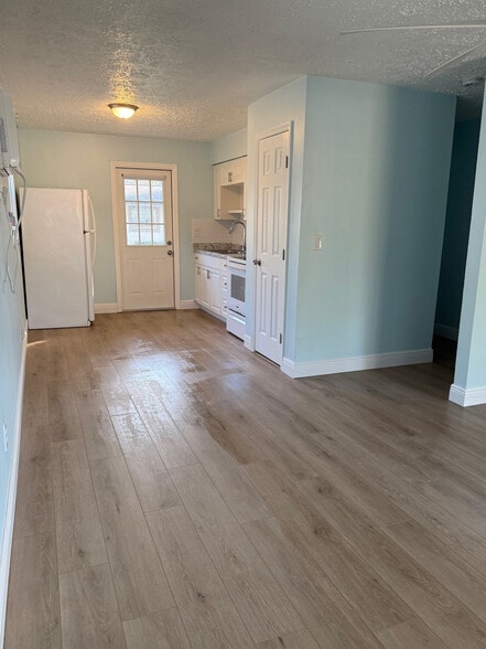 More Photos Of 14207 N 12th St, Tampa Apartments For Sale