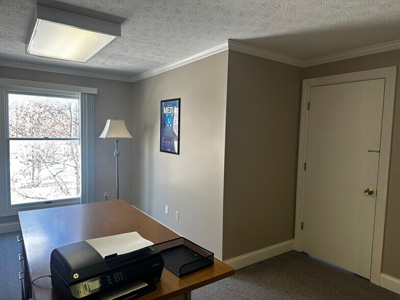 More Photos Of 225 E Liberty St, Medina Office For Lease