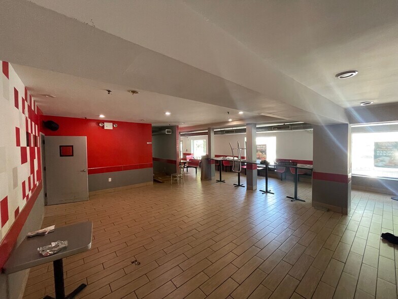 More Photos Of 133-18 Guy R Brewer Blvd, Jamaica Fast Food For Lease