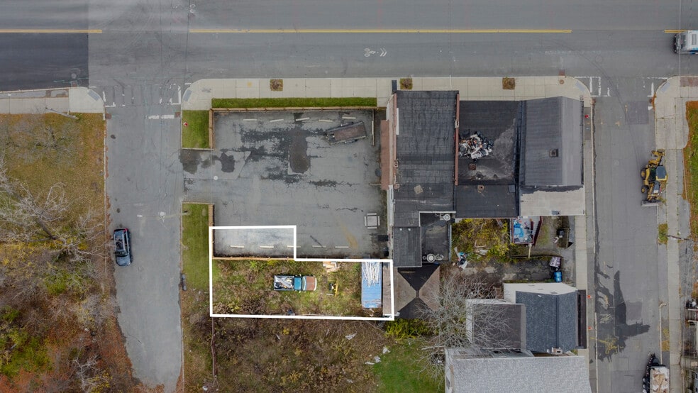 More Photos Of 1118 Broadway, Albany Bar For Sale