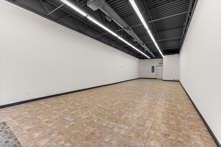 More Photos Of 10433 W McNichols Rd, Detroit Storefront Retail Office For Lease