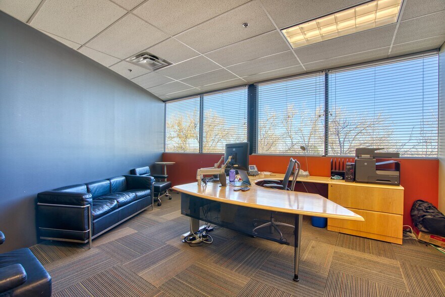 More Photos Of 6000 Spine Rd, Boulder Research And Development For Lease