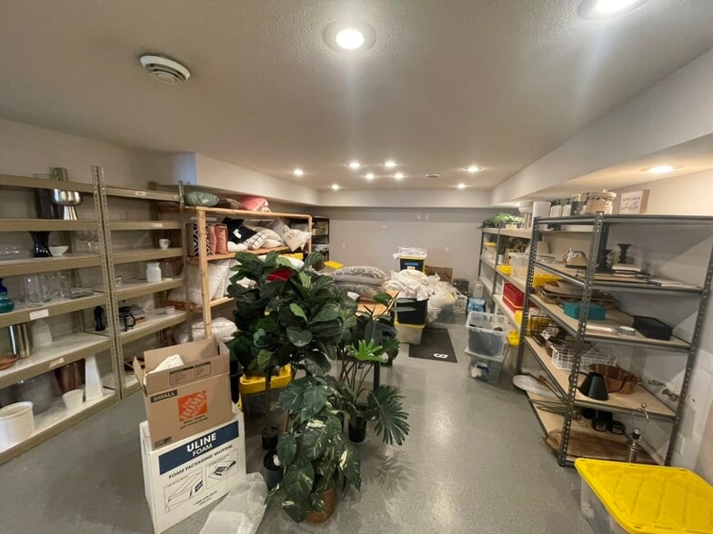 More Photos Of 3113 S Lynn Ave, Minneapolis Research And Development For Lease