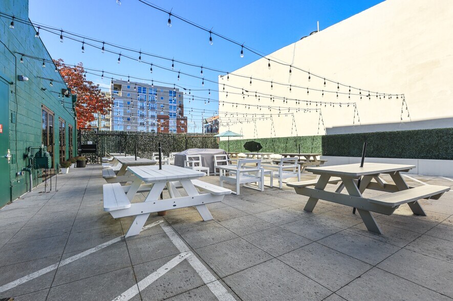 More Photos Of 2252 Larimer St, Denver Storefront Retail Residential For Sale