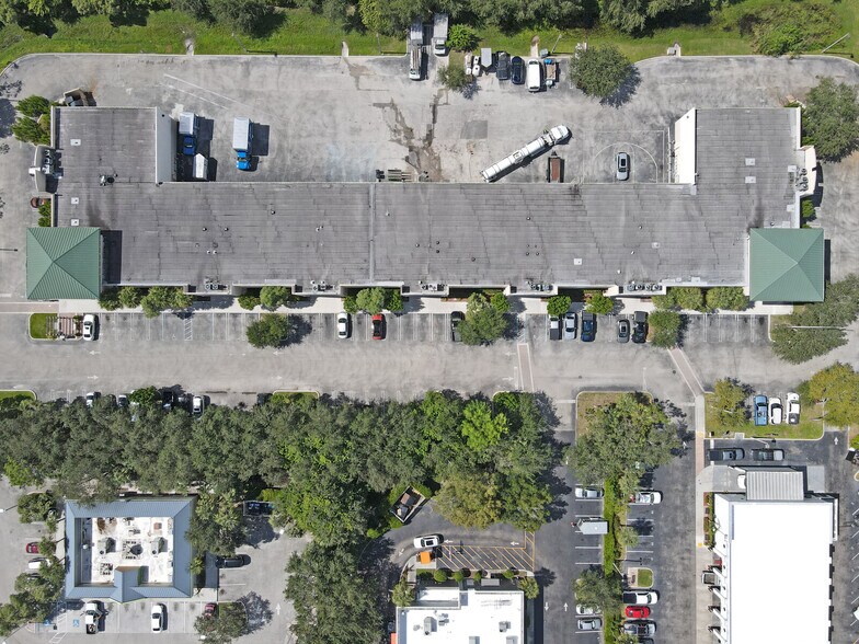 More Photos Of 10101 Lantana Rd, Lake Worth Showroom For Sale