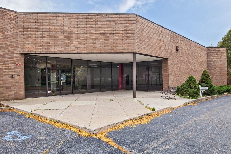 More Photos Of 265 Route 10, Whippany Freestanding For Lease