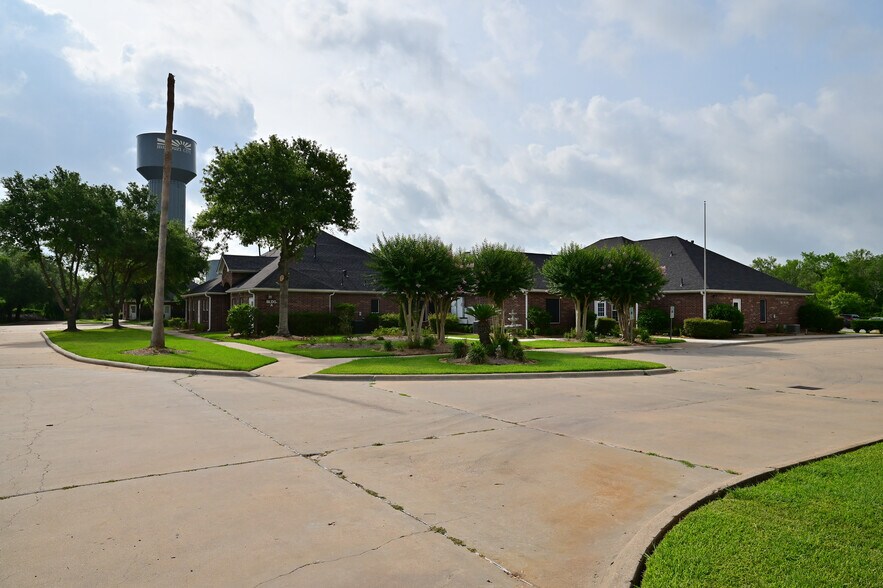 More Photos Of 2021 FM 1092 Rd, Missouri City Assisted Living For Sale