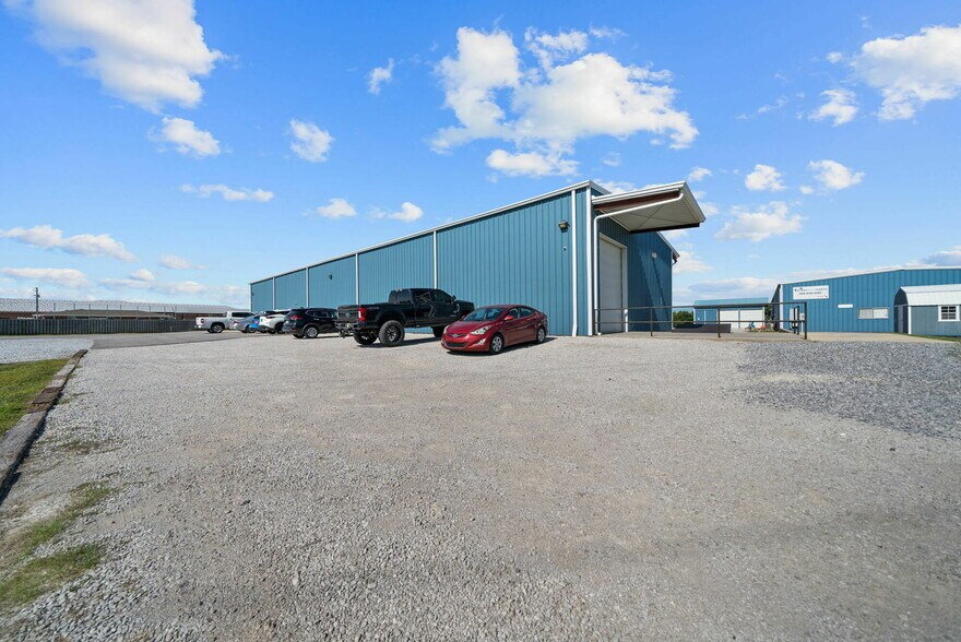 More Photos Of 1225 Transmitter Rd, Panama City Warehouse For Lease