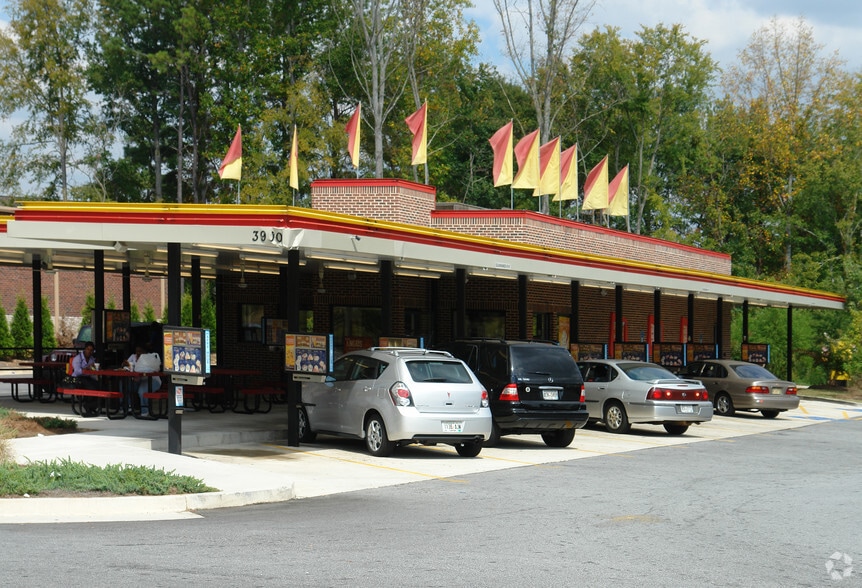 Primary Photo Of 3900 Flat Shoals Pky, Decatur Fast Food For Sale