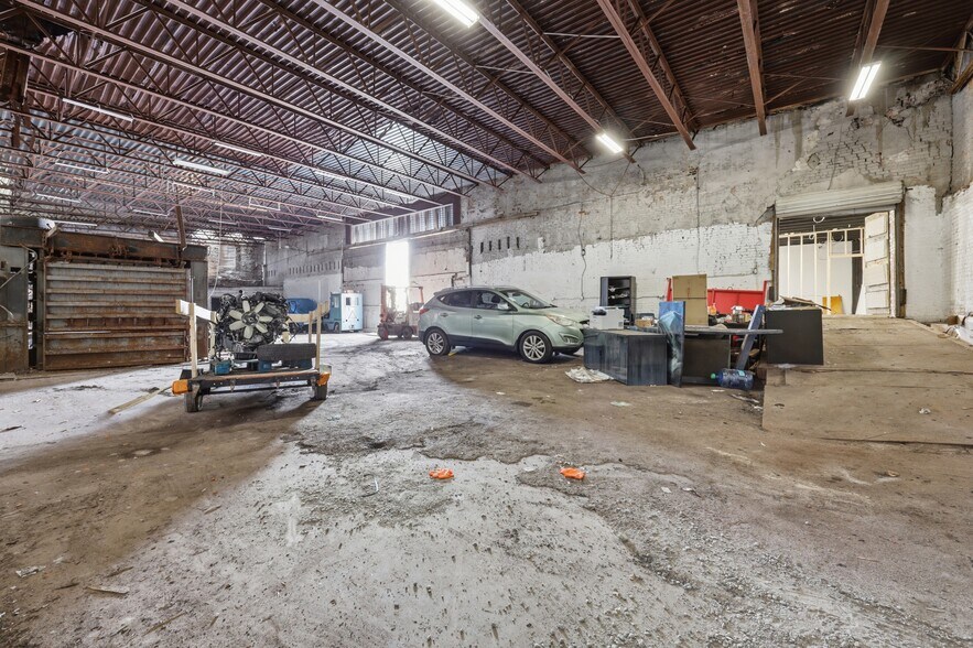More Photos Of 688 E Eagle St, Buffalo Warehouse For Sale