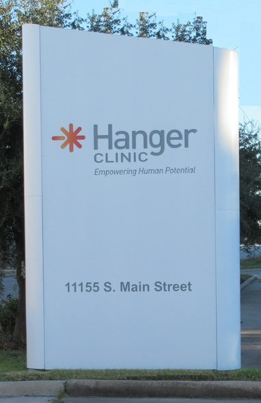 More Photos Of 11155 S Main St, Houston Medical For Lease