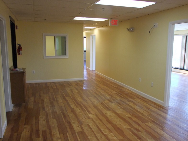 More Photos Of 3859-3871 Plaza Dr, Fairfax Office For Sale