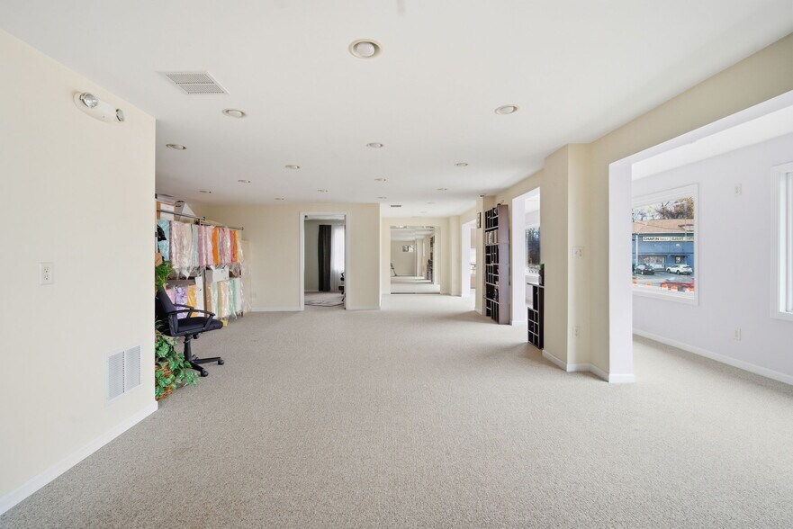 More Photos Of 1632 Riverdale St, West Springfield Freestanding For Sale