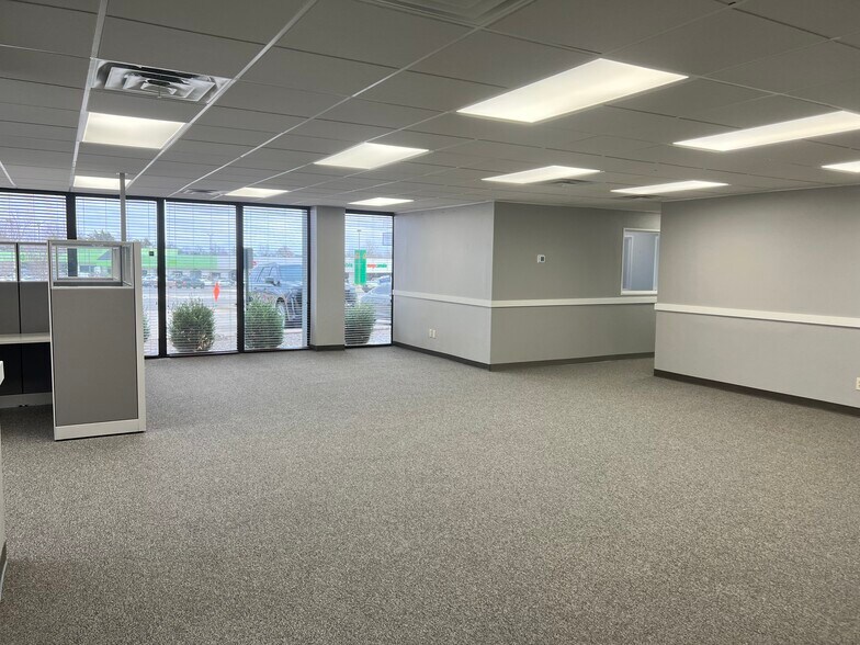 More Photos Of 6300 NW Expressway, Oklahoma City Medical For Sale