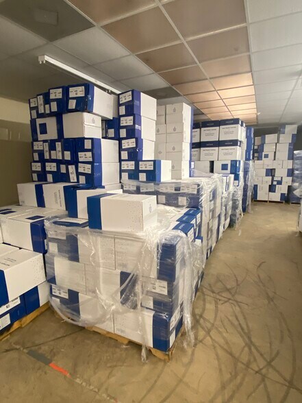 More Photos Of 3351 Hickory Blvd, Hudson Freestanding For Sale