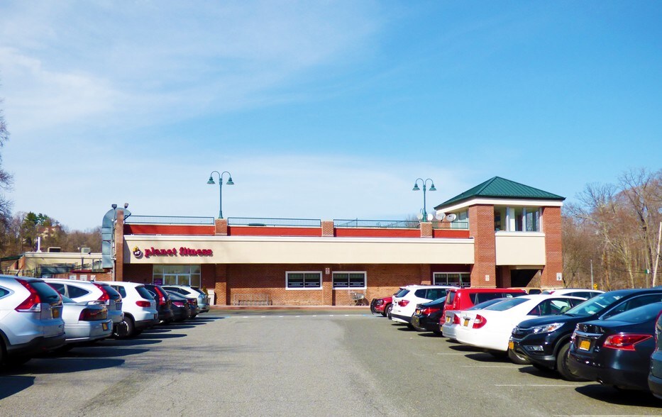 More Photos Of 919-1001 Central Park Ave, Scarsdale Freestanding For Lease