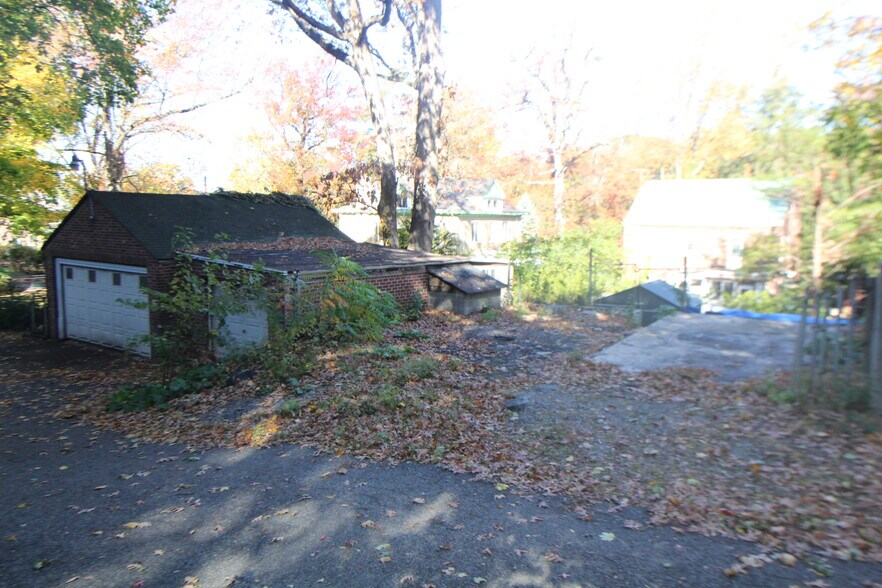 More Photos Of 568 W 261st St, Bronx Land For Sale