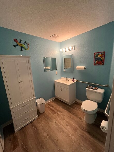 More Photos Of 7918 Cherrywood Loop, Kiowa Warehouse For Sale