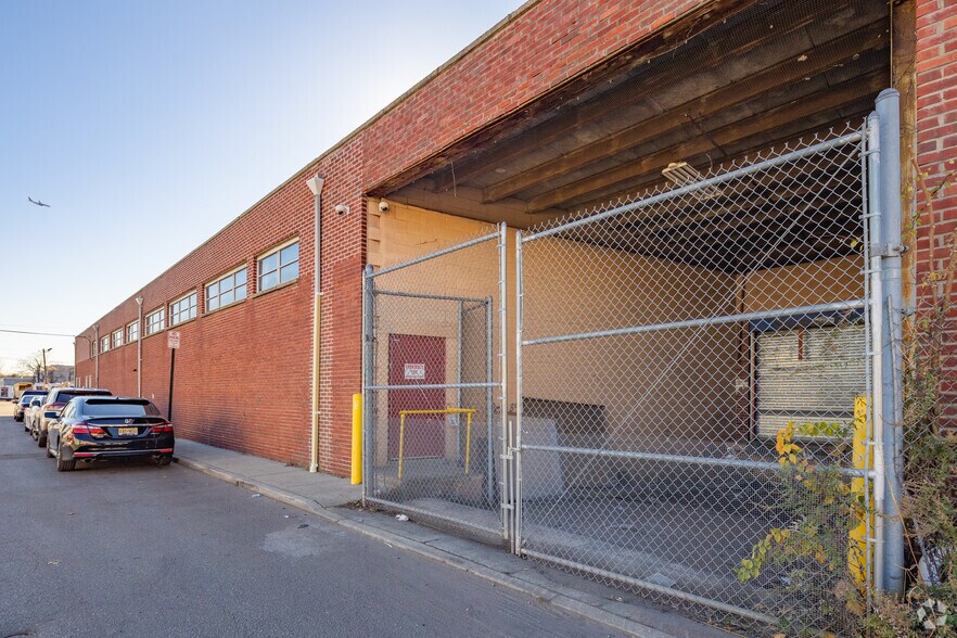 More Photos Of 35 Obrien St, Kearny Manufacturing For Lease
