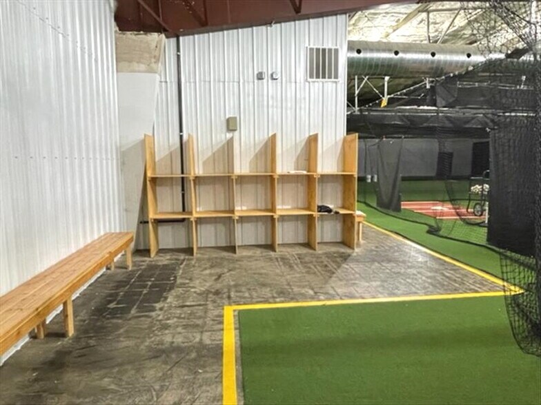 More Photos Of 204 W Bourke, Macon Warehouse For Sale