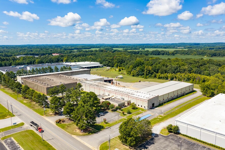 More Photos Of 1300 Industrial Park Dr, Tuscaloosa Manufacturing For Sale