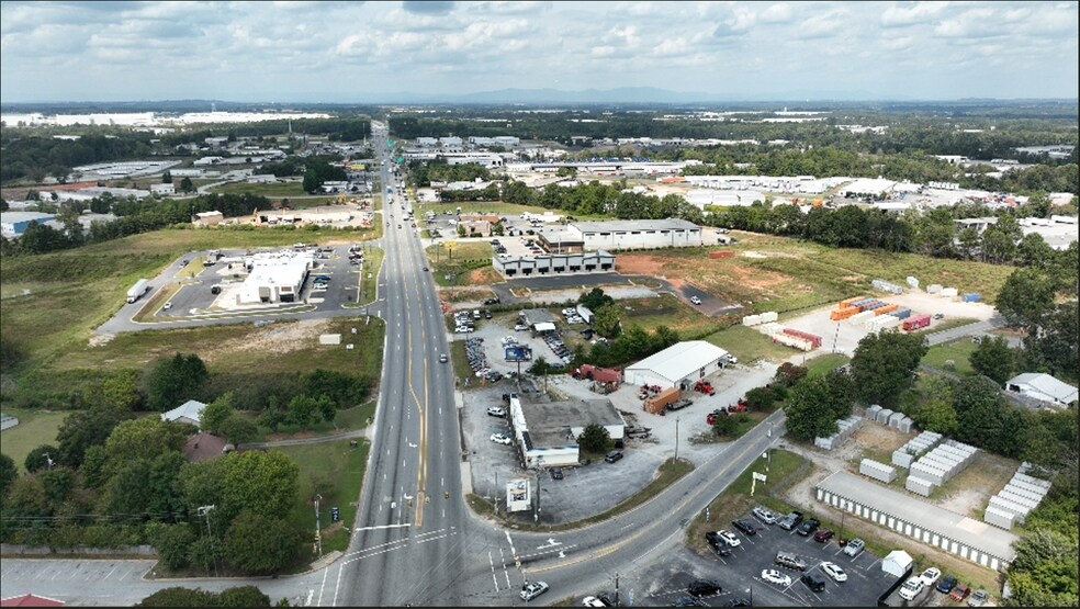 More Photos Of 1985 S Carolina 101, Greer Land For Lease