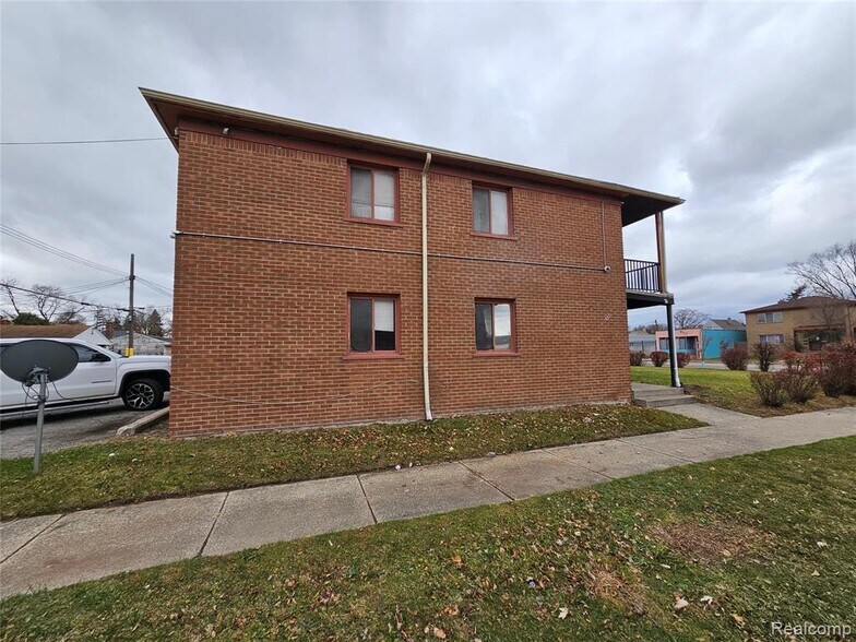 More Photos Of 14801 Joy Rd, Detroit Apartments For Sale