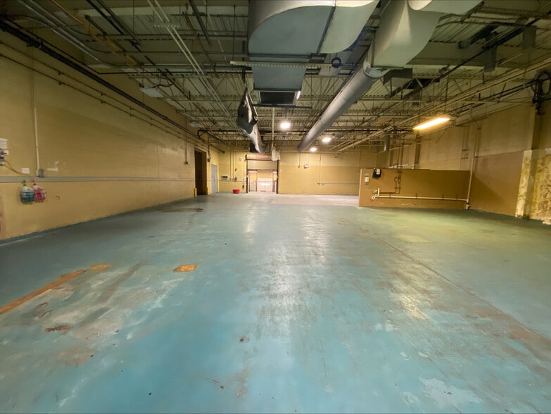 More Photos Of 376 Ledyard St, Hartford Industrial For Lease