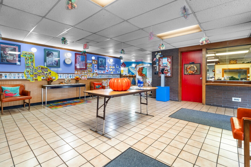 More Photos Of 1315 S Sherman Dr, Indianapolis Health Club For Sale