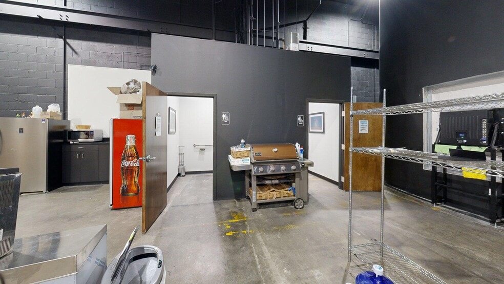 More Photos Of 550 Somerset Ter NE, Atlanta General Retail For Lease