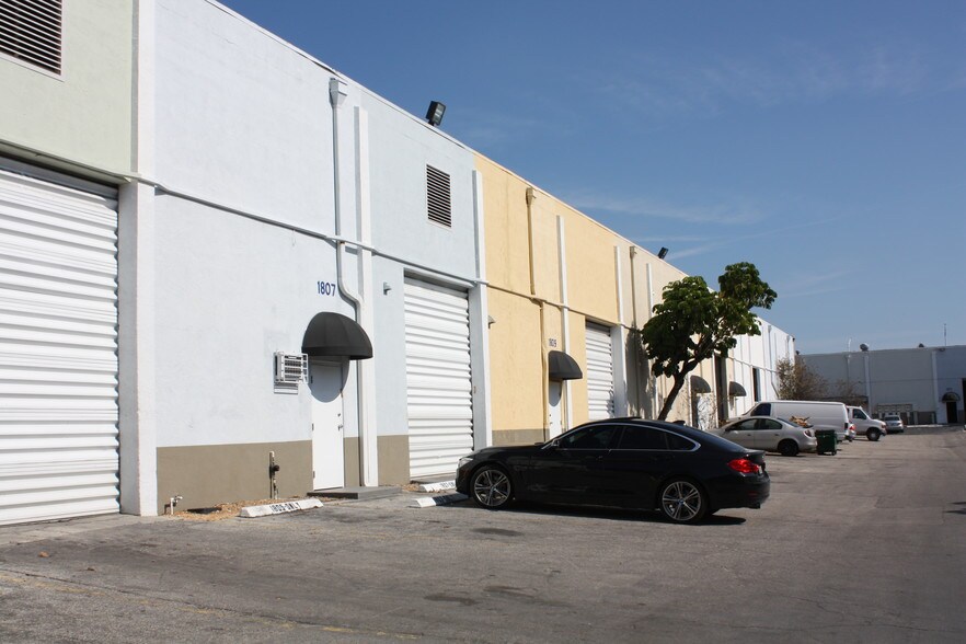More Photos Of 1805-1815 SW 31st Ave, Pembroke Park Unknown For Lease