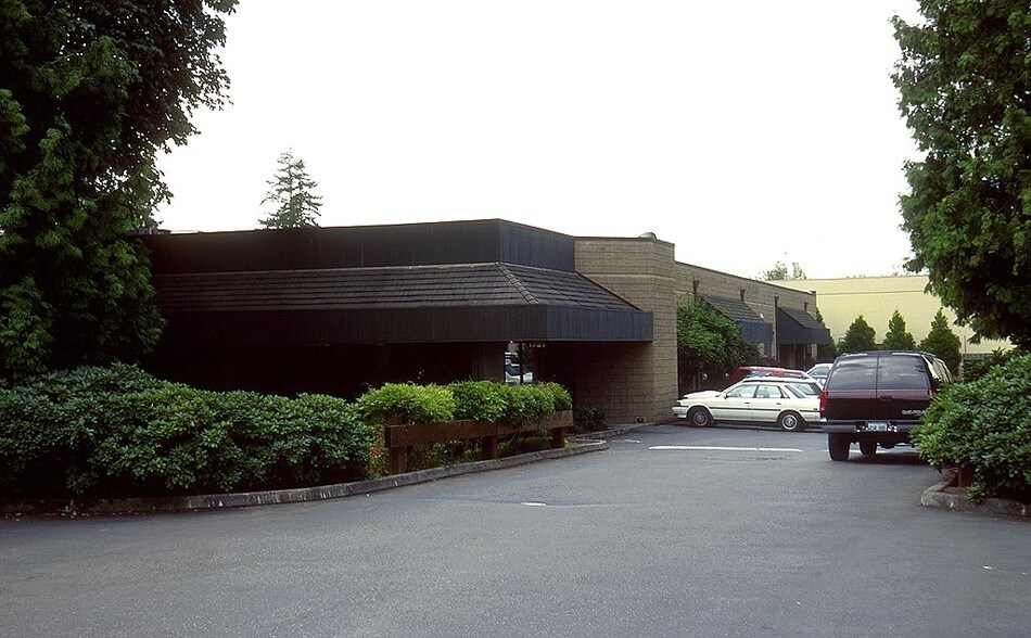More Photos Of 1721 132nd Ave NE, Bellevue Manufacturing For Lease